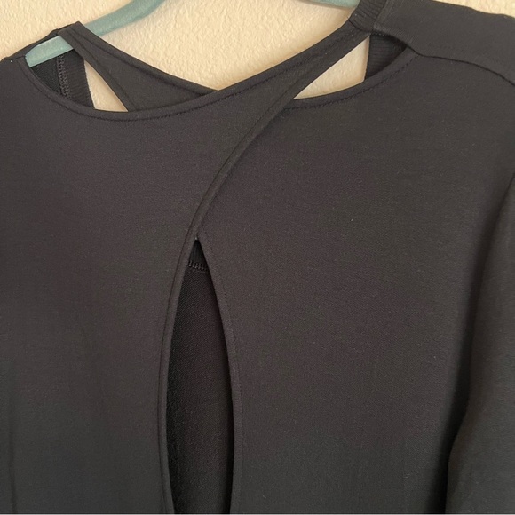 Athleta Nirvana Go To Long Sleeve Cross Back Super Soft Sweatshirt Dress, blk, M - Picture 6 of 12